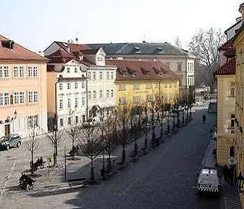 ****  Hotel At The Golden Scissors Praga Czechy