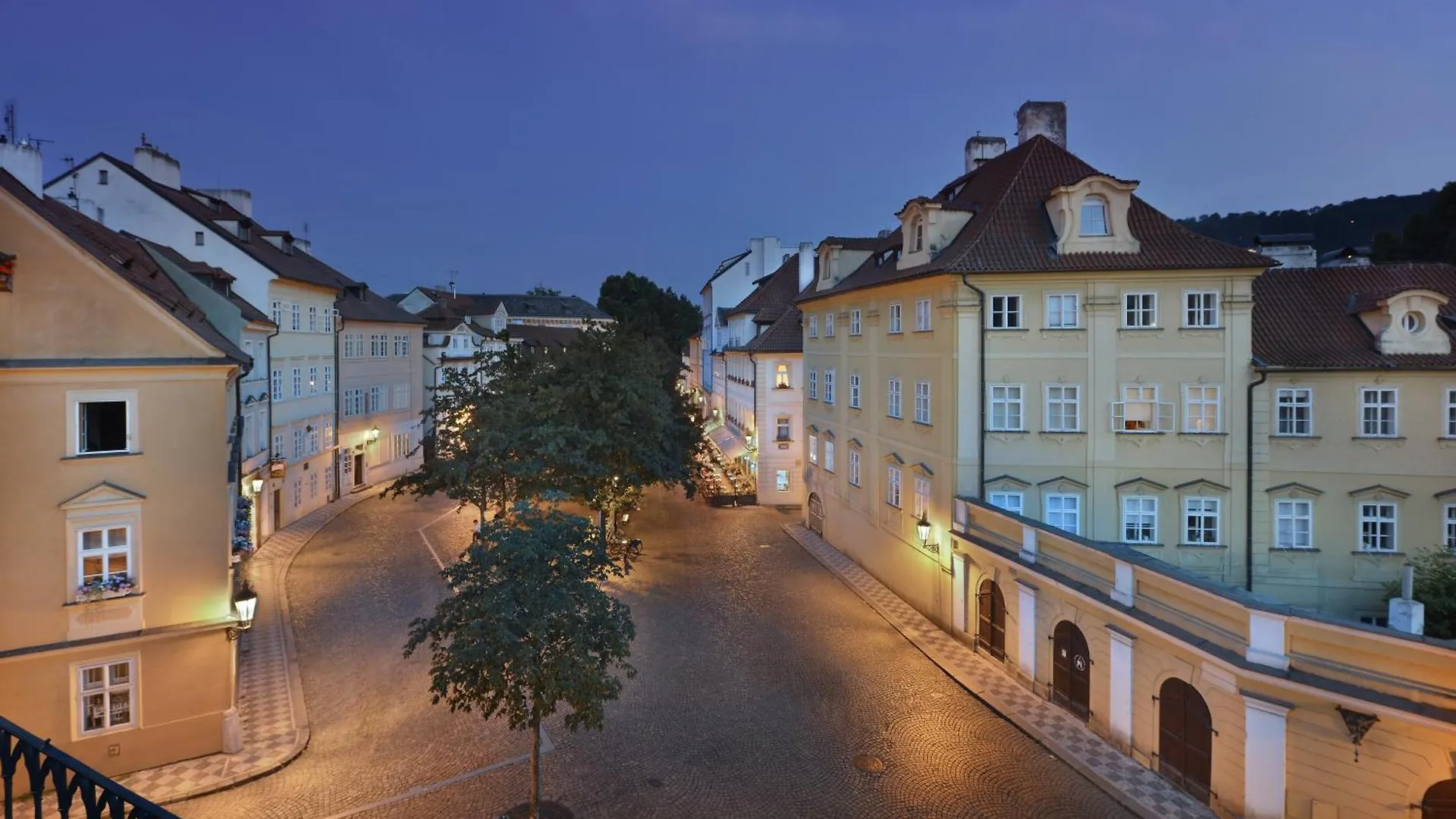 Hotel At The Golden Scissors Prag