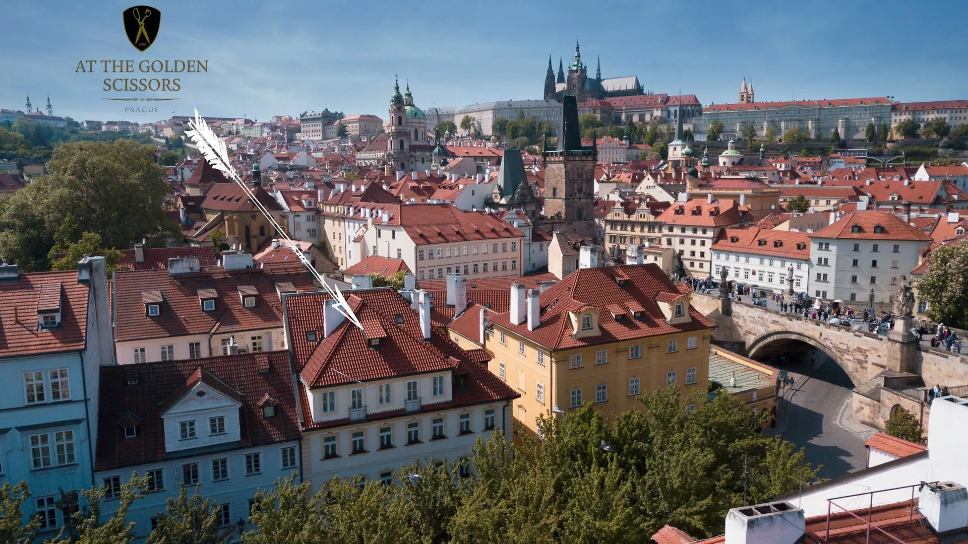 Hotel At The Golden Scissors Praga