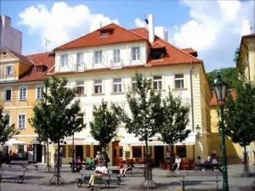 Hotel At The Golden Scissors Prague