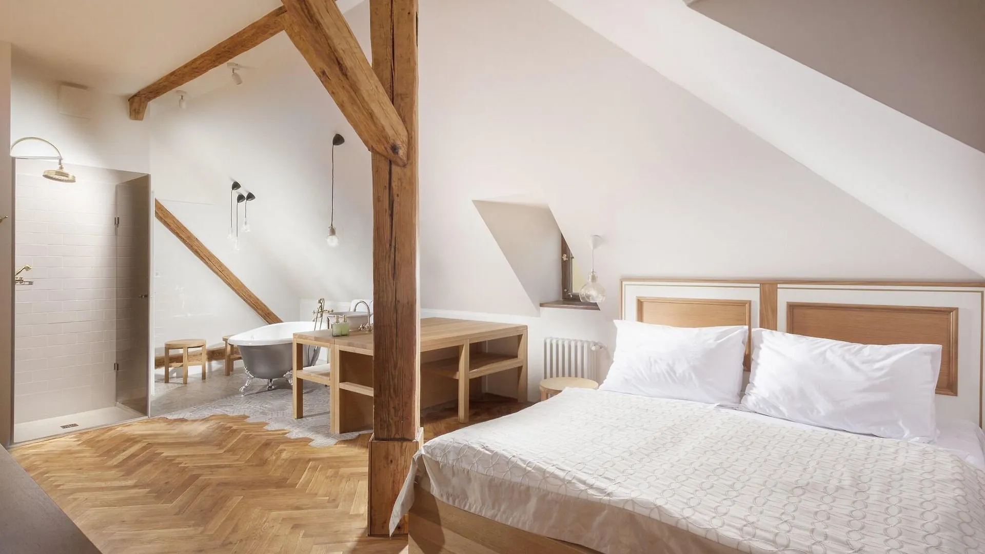 Hotel At The Golden Scissors Prag