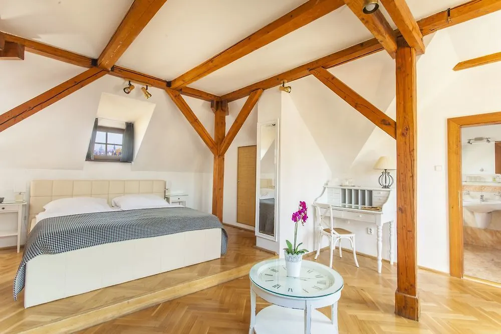 Hotel At The Golden Scissors Prag Tjeckien