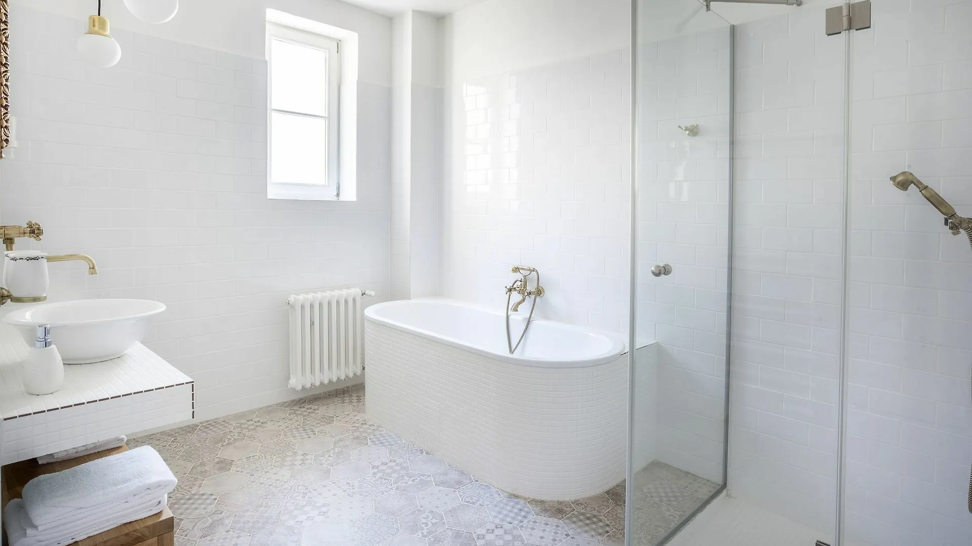 ****  Hotel At The Golden Scissors Prag Tjeckien